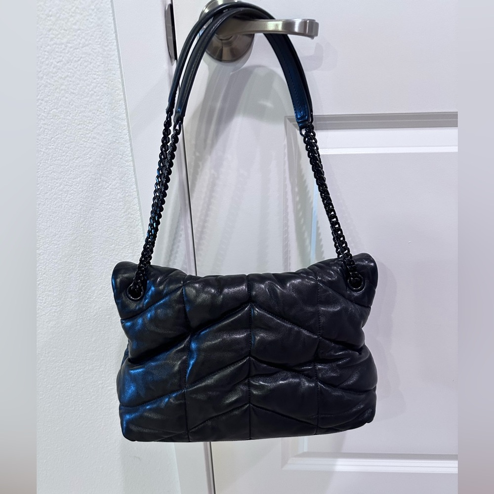 Saint Laurent Black Shoulder Bag with Sleek Design - Picture 4 of 14